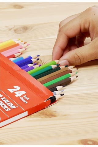 Kuru Boya Kalemi 12 Renk Karton Kutu 1 Paket Pritt 12 Li Kuruboya Tam Boy Renkli Kalem Kaliteli Yumuşak Uçlu Canlı Renk Çok Renkli