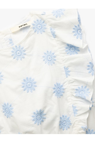 Koton Pamuklu Bisiklet Yaka Kolsuz Çiçek Nakışlı Kolsuz Crop Bluz Mavi Desenli 5skg60067aw Mavi Desenli