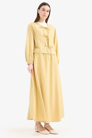 DeFacto Relax Fit Önden Bağlamalı Keten Uzun Kollu Tesettür Bluz E5352AX25SPKH520