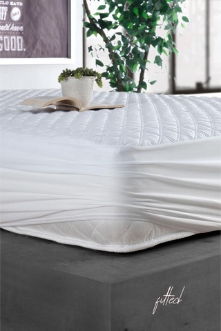 %100 Pamuklu Kapitone Fitted Full Kenar Su Sıvı Geçirmez Yatak Koruyucu