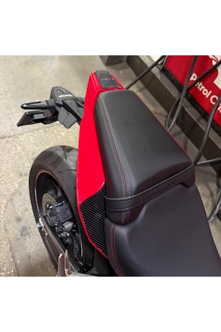 Grippatch Honda Cbr650r 2025 Kırmızı Motor İle Uyumlu Kaydırmaz 6d Karbon Ve Şeffaf 41 Parça Tank Pad Seti Gc41-2