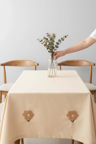 Florita Bej Punch İşlemeli Dertsiz Leke Tutmaz Masa Örtüsü 160x220 Cm Bej