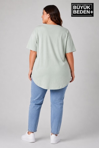 Superlife Büyük Beden Kadın Bisiklet Yaka Basic Oval Etek Detalylı 3xl-6xl Uzun Tunik Spr26btsk502 Yeşil