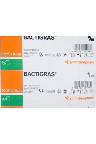 Bactigras Antiseptik Tül Yara Yanık Bakım Örtüsü 10 x 10 CM Bactigras Antiseptik Tül Yara Yanık Bakım Örtüsü 10 x 10 CM