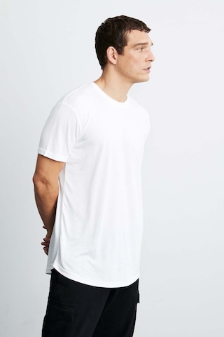Grimelange Oscar Erkek Comfort Fit Uzun Dökümlü Kumaş Beyaz T-shirt