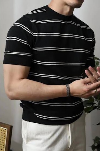 Tarz Cool Erkek Çizgi Detaylı Slim Fit Bisiklet Yaka Triko T-shirt Siyah