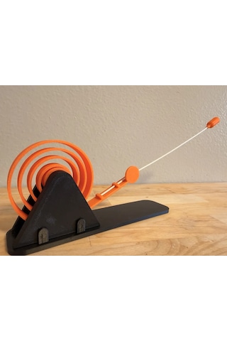 3d Baskı Yaylı Spiral Kedi Oyuncağı Zıplayan Spiral Etkileşimli Oyun Aparatı Turuncu Siyah