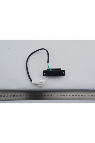 Voyer Bagaj Açma Düğmesi Suzuki Swift 2005- Uyumlu 3717862j00