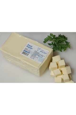 Niyazibey Çiftliği Doğal Çiftlik Sütünden Katkısız Şirden Mayalı Kaşar Peyniri 1 KG