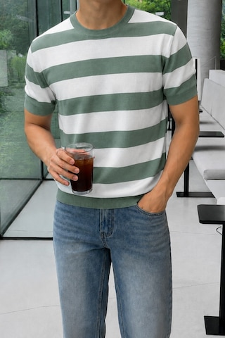 Tarz Cool Erkek Çizgili Triko Tişört Bisiklet Yaka Slim Fit Yazlık İnce Dokulu Yeşil