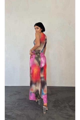 Dogutrend Bej Batik Desenli Elbise