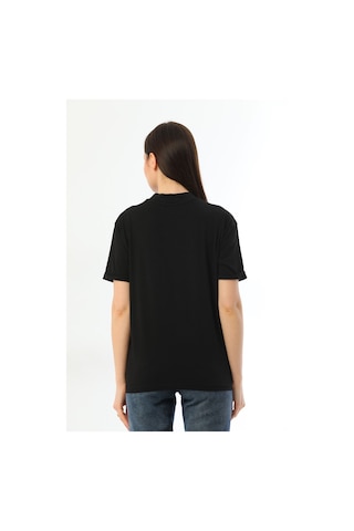 Kallima Siyah Dik Yaka Rahat Kalıp  Pamuk T-Shirt Siyah