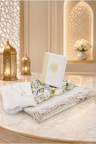 Gelin Damat Kadife Kaplı Kuranı Kerim Seccade Tesbih Takke Namaz Örtüsü Esans Ve Kutulu İslami Hediye Seti - Siyah Beyaz