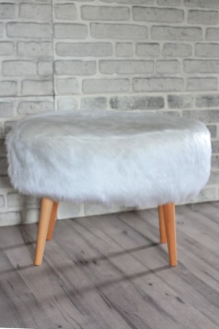 Valente Oval Puf Beyaz Peluş Beyaz Peluş