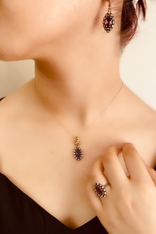 Kırmızı Safir Taşlı 925 Ayar Gümüş Üçlü Otantik Set Takı