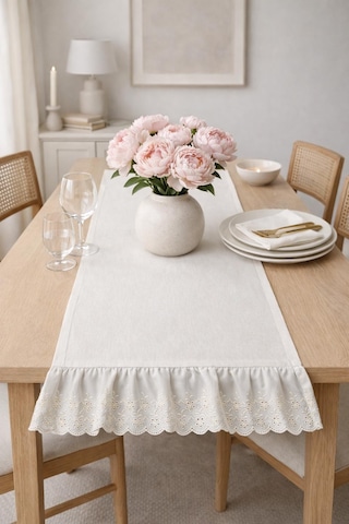 % 100 Pamuklu Ham Keten Ucu Fırfırlı Runner& Dekoratif Örtü Bej 40 x 110 CM