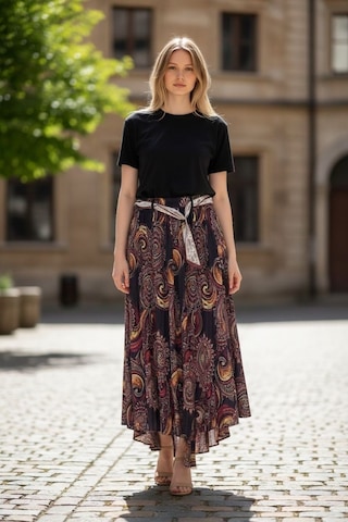 Eren Style Şifon Etek Boyu:90 Cm - 38-52 Siyah Eren Style Şifon Etek Boyu:90 Cm - 38-52 Siyah