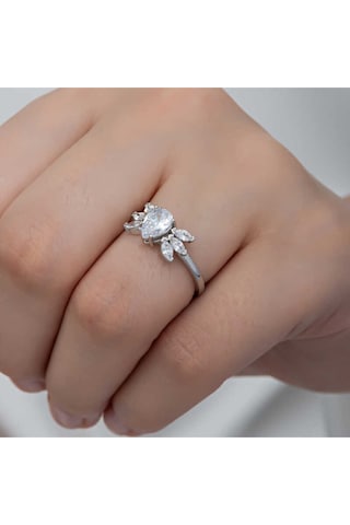 Casera's Gümüş Damla Zirkon Taşlı Kadın Yüzük Csr2185337 Gümüş