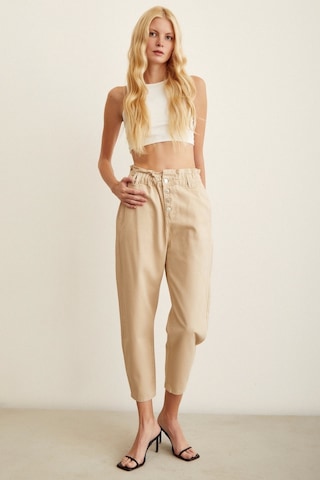 Never More Beli Lastikli Düğme Kapalı Boyfriend Jean Bej