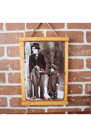 Rustik Ahşap Çerçeveli Vintage Metal Pano Charlie Chaplin 20x30