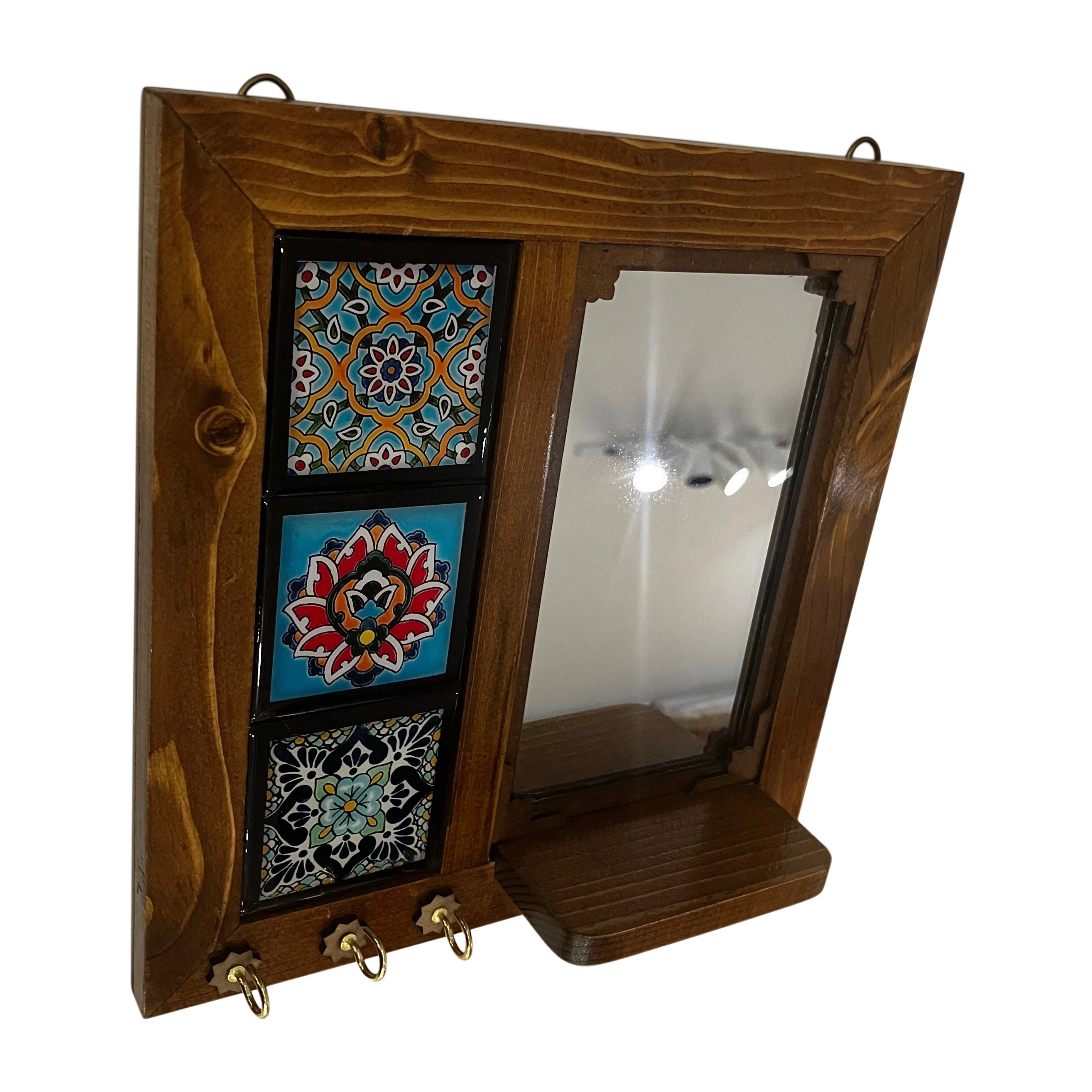 İran In El İşlemesi Anahtarlık Ve Ayna Ebat: 24 X 24 Cm İran In El İşlemesi Anahtarlık Ve Ayna Ebat: 24 X 24 Cm 25 x 25
