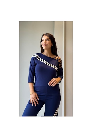 Butik İstanbul Kadın Uzun Kollu Truvakar Kol Tek Omuz Çapraz Şerit Detaylı Ribanalı Viskon Iki Iplik Bluz Ve Pantolon Ikili Takım Lacivert
