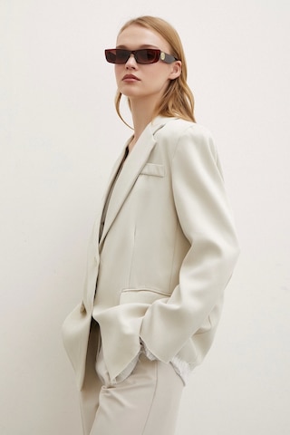 Never More Cep Kapaklı Kesik Detaylı Blazer Ceket Bej Bej