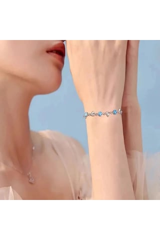 Aqua Love Kalp Detaylı Parlak Taşlı Gümüş Kaplama Kadın Bileklik Zarif Tasarım Şık Hediyelik Mavi