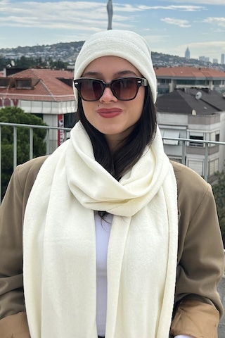 Mollycrush Kadın Kışlık Ekru Atkı Bere Seti Şık Örgü Set Ekru