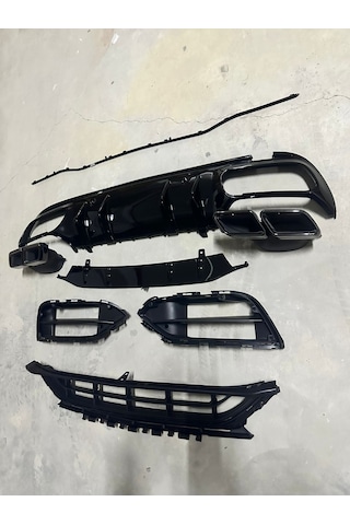 Mercedes C Serisi W205 Makyajsız Uyumlu C63 İçin Makyajlı Dönüşüm Seti