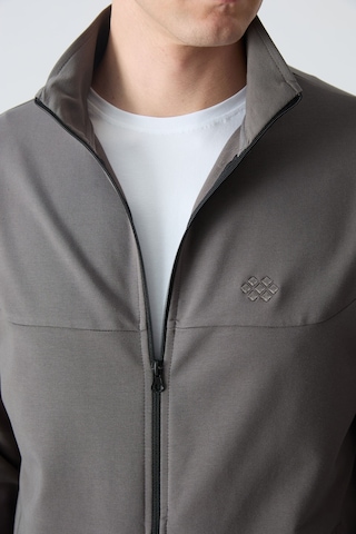 Tommy Life Koyu Gri Pamuklu Kalın Yumuşak Dokulu Comfort Fit Basic Erkek Eşofman Takım - 85260 Koyu Gri