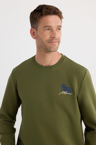 Tudors Unisex Relax Fit Pamuklu Yumuşak Dokulu Bisiklet Yaka İçi Polarlı Baskılı Yeşil Sweatshirt-37312 Yeşil