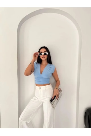 Defymoda Vatkalı Kolsuz V Yaka Drapeli Crop Bluz Likralı Fit - Bebek Mavisi