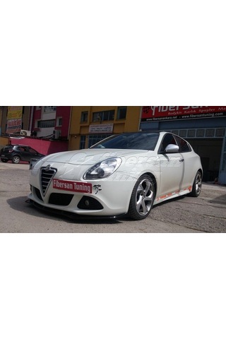 Alfa Romeo Giulietta Ön Tampon Lip -----fibersan Tuning