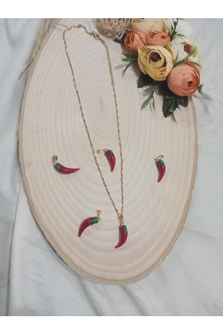 Biber Uçlu Çelik Kolye Kırmızı