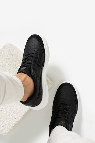 Günlük Erkek Sneaker Yüksek Kalın Tırtıklı Taban Bağcıklı Dikişli Yürüyüş Spor Ayakkabı 2029 Siyah - Beyaz