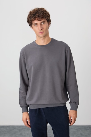 Tommy Life Koyu Gri Pamuk Yumuşak Dokulu Standart Fit Basic Erkek Sweatshirt - 88363 Koyu Gri
