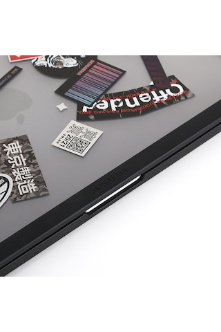 Macbook 13.3' Pro 2022 M2 Uyumlu Skinarma Henko Klipsli Kurulum Özellikli Kapak Şeffaf Görünüm