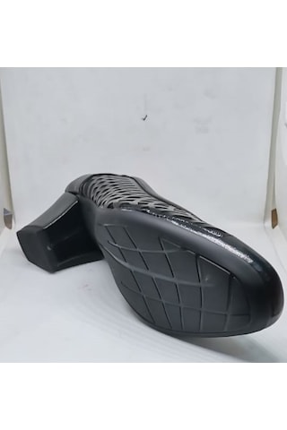 White Line 8669 Kadın Kalın Topuklu Klasik Ayakkabı Siyah