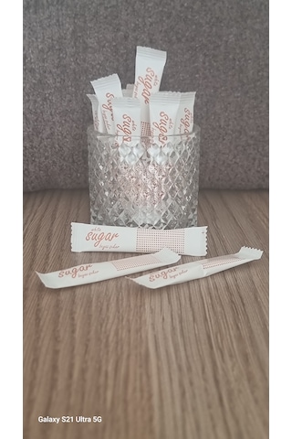 Self Stick Şeker Kırmızı Sugar Logolu Net:3 Kg. 3 Gr.e X 1000 Ad.e Tekli