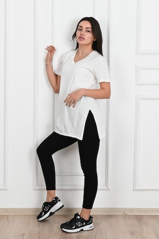 Kadın V Yaka Yırtmaçlı T-shirt 8783-22 001