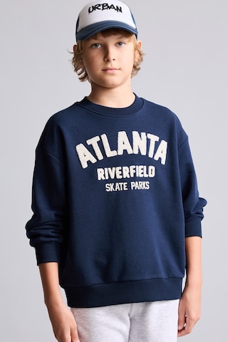 Defacto Oversize Bisiklet Yaka Nakışlı Sweatshirt Erkek Çocuk H9695a826wnnv146 Lacivert-nv146