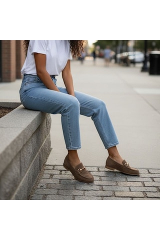 Ne&ve Shoes Vizon Süet Hakiki Deri Gold Zincir Aksesuarlı Kadın Loafer Ayakkabı