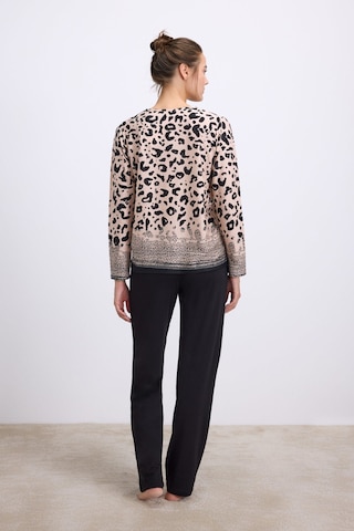 Man11540-1002 Anil Ev Giyim Anıl Kadın Uzun Kollu Dantelli Yaka Leopar Desenli T-shirt Ve Pantolon Pijama Takımı 11540 Siyah