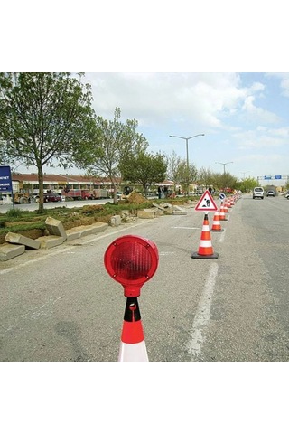Kendinden Ağırlıklı Duba Eko Trafik Konisi Otopark Trafik Konisi 75 Cm