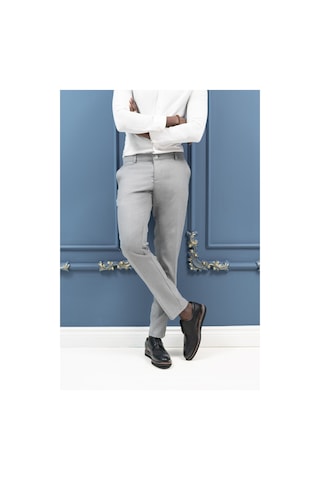 Notra Slimfit Pamuklu Kendinden Çizgili Mevsimlik Kumaş Pantolon gri