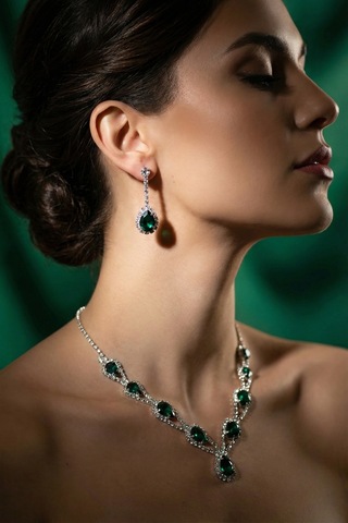 Accessories Hürrem Model Yeşil Taşlı Kolye Küpe Takı Seti Gerdanlık - Gelin Düğün Nişan Abiye Set Gümüş - Yeşil