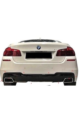 F10 550i Difüzör Tırnaklı Parlak Siyah