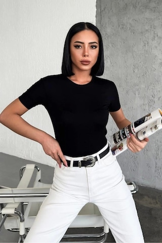 Lisinya Rahat Ve Şık Kısa Kollu Bisiklet Yaka Likralı Viskon Penye Body Siyah Çok Renkli