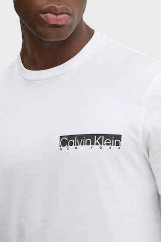 Calvin Klein Erkek T Shirt K10k113800 Yaf Beyaz Beyaz